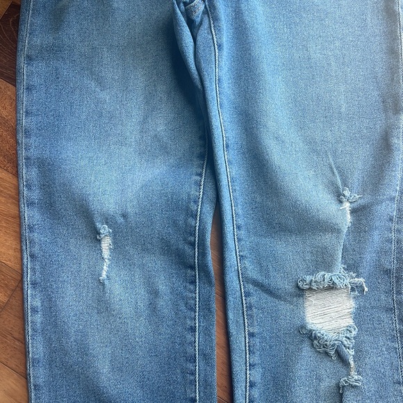 Rachel Roy mid rise Girlfriend Jean - Picture 5 of 6